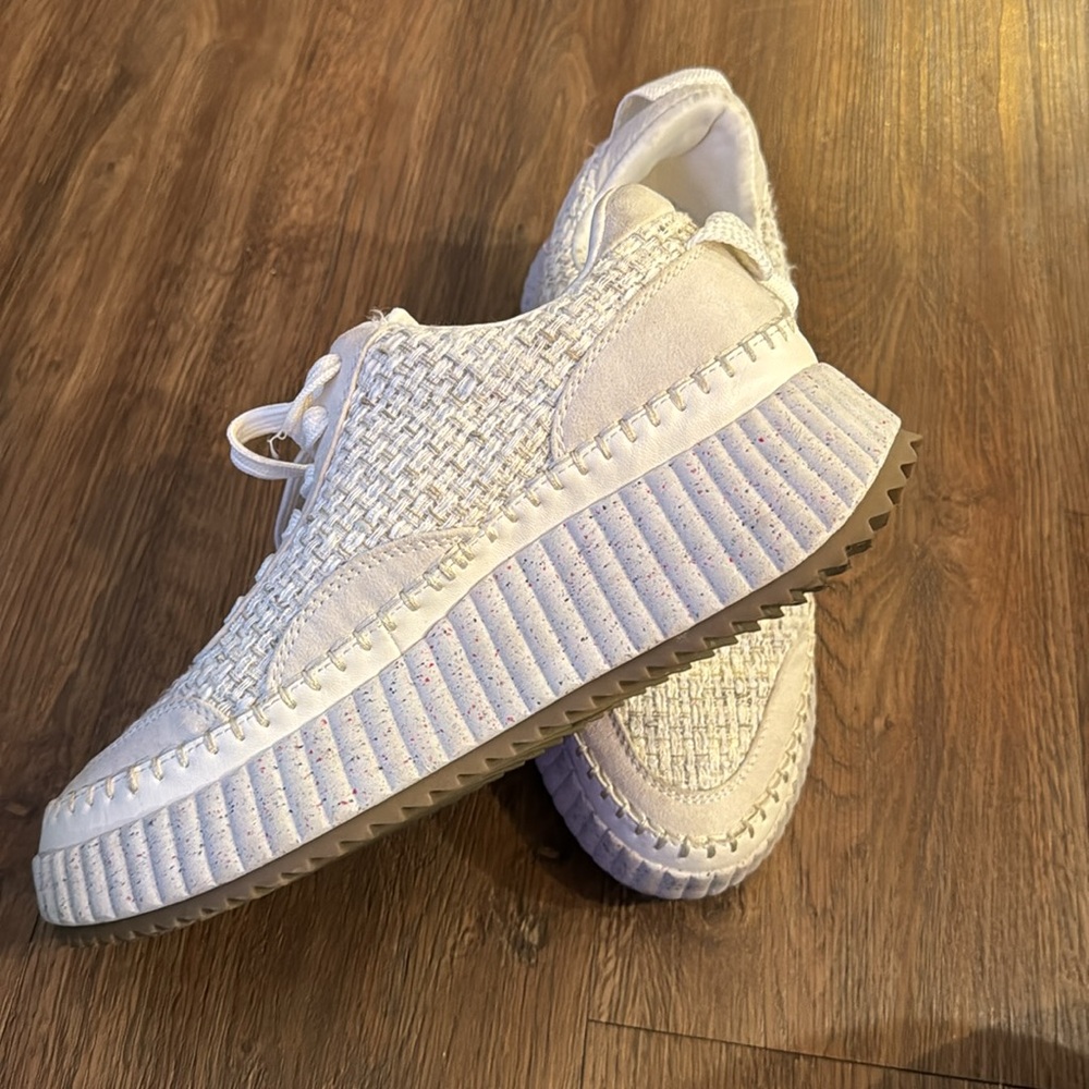 Shoes - Picture 2 of 3